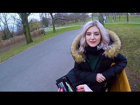 ❤️ E folo le ma'a vevela a se tagata ese mo se tupe - fa'afefe i le paka na saunia e Eva Elfie ️ Rusia porn ﹏